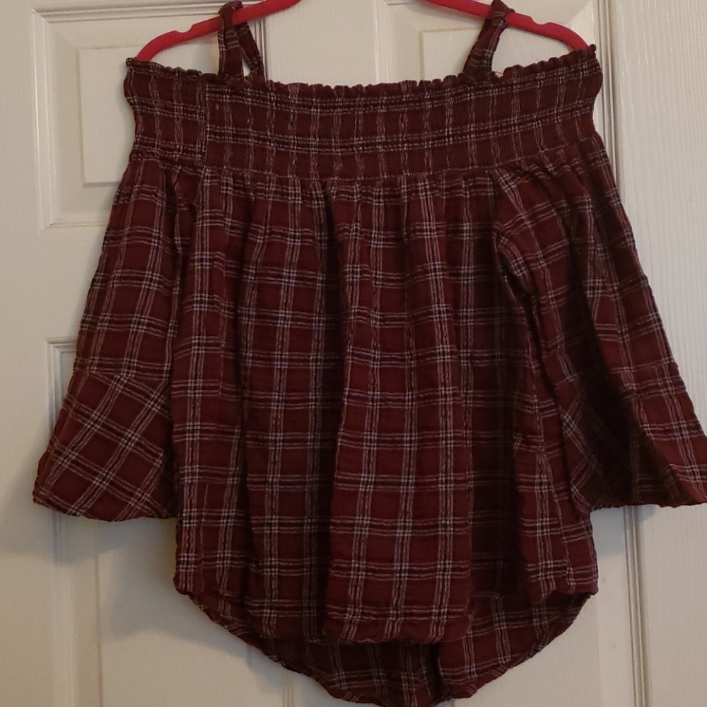 Off shoulder 3/4" Sleeve blouse
